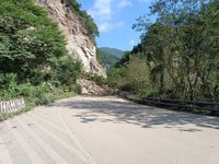 花蓮地震 台11花東海岸公路因落石雙向不通