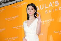 強震愛貓逃竄嚇尿 邵雨薇手刀搶買地震包