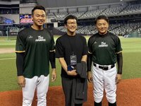 栗山英樹現身大巨蛋  王柏融：很高興在台灣見到