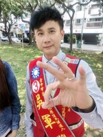 台中平原議員13日補選 候選人吳軍投入花東賑災