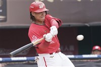 吉力吉撈逆轉2分砲 味全龍斷獅隊開季5連勝[影]