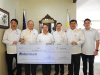 菲律賓僑界送暖 文經總會捐113萬助花蓮強震災民