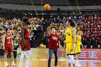 T1蔣萬安大巨蛋觀戰很驚豔 見證2天3.12萬人紀錄