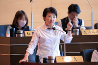 東華大學震災受損  盧秀燕捐半月所得盼助重建