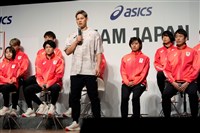 巴黎奧運日本隊團服亮相 紅色主調象徵日出