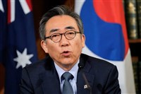 韓國外長時隔6年半訪中 可能討論中日韓峰會議程