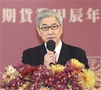 告別40年監理生涯 黃天牧：盼金管會更有韌性迎挑戰