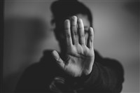 黃子佼、NONO遭起訴 醫：相同經驗者可能二度傷害