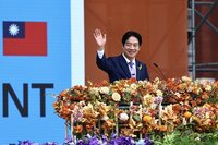 賴總統拚施政有感 學者建議強化經濟果實分配