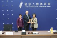 邀韋傑理分享爭民主人權歷程 陳菊：分外有意義