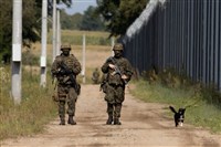 波蘭總理：恢復白俄邊界200公尺寬緩衝區