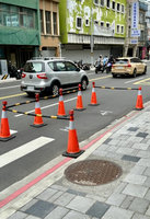竹市道路塌陷釀老翁摔車不治  議員指未做好維管