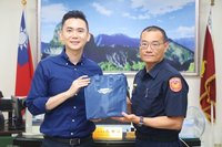 端午節將至 鄭朝方贈警消竹北在地特色美食