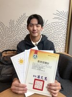 技職生熱愛汽車與實作 世界太陽能模型車競賽奪冠