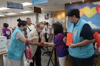 世華工商婦女協會助地震災民 花蓮市392戶每戶1萬