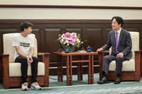 萬里國中學弟致函賴總統 提技職發展2建言