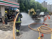 新北汐止施工挖到瓦斯管致停氣 估下午2時全修復