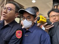 黃子佼涉妨害性自主案 赴北檢說明