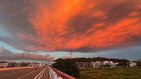 台東8日傍晚天空火燒雲 瞬間紅光籠罩民眾熱議