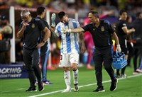 梅西傷退淚崩 阿根廷仍奪美洲盃隊史第16冠