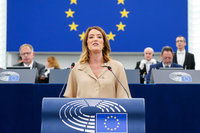 歐洲議會選後首次開議 梅特索拉連任議長
