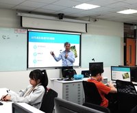 AI風潮  元智大學人社院必修「數位人文應用」