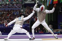 奧運擊劍陳弈通追平搶分節骨眼 裁判要求換劍