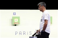 土耳其射擊選手強大氣場爆紅 自揭手插口袋更舒適