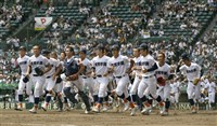 夏季甲子園開幕江川卓開球 滋賀學園狂得10分率先晉級