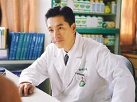 王傳一「在光裏的人」披白袍 接演關鍵是醫生父親