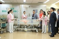 視察中榮智慧醫療  總統：台灣不是只有半導體