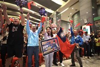 新北宣布8/12為林郁婷日 淡海安坑輕軌免費搭