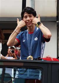 奧運奪金後行程滿檔不怕累 林郁婷：寵粉無極限