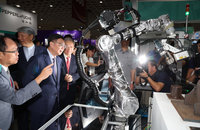 卓榮泰：機器人攸關國家安全 保障中小企拒不當競爭