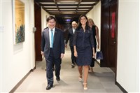 致謝海利長期挺台 林佳龍促民主夥伴團結抗威權擴散