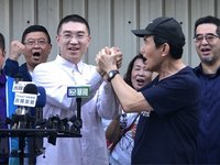 馬英九3度赴基隆 籲支持清廉謝國樑反惡性罷免