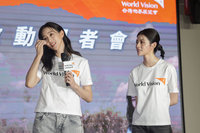 張鈞甯赴尼泊爾做公益 見資助孩童長大感動落淚