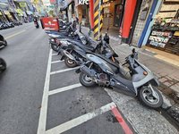 男開車在五股沿路擦撞汽機車 警及時攔下無傷亡