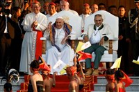 教宗抵達東帝汶將主持盛大彌撒 預計70萬人參與