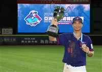 柯敬賢U18亞青棒攻守俱佳  在台最後一役奪冠落淚