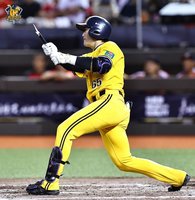 高宇杰2度敲超前安打 兄弟點亮下半季封王M12