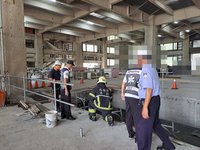 高市義享天地B館工安意外 41歲男墜7層樓當場死亡