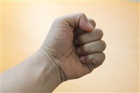 雲林某高中校車司機毆打學生 客運：駕駛已暫停勤務