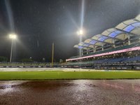 中職新莊戰雨勢不斷 延到10日補賽