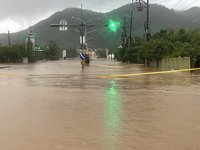 北海岸豪雨金山淡水萬里8條路不通 市府處理中