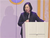 蔡英文卸任財產申報 存款增加逾4000萬