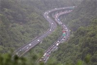 國慶日國道上午大致順暢 5路段恐壅塞