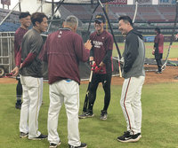 林岳平說抱歉預告陳晨威沒球打 保護安打王邱智呈