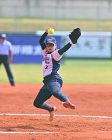 亞洲盃大學女壘賽台灣預賽6連勝 19日與日本爭冠