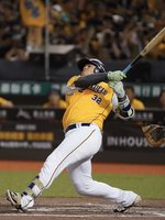 台灣大賽初體驗首戰開轟 曾頌恩：頭皮發麻、心跳快